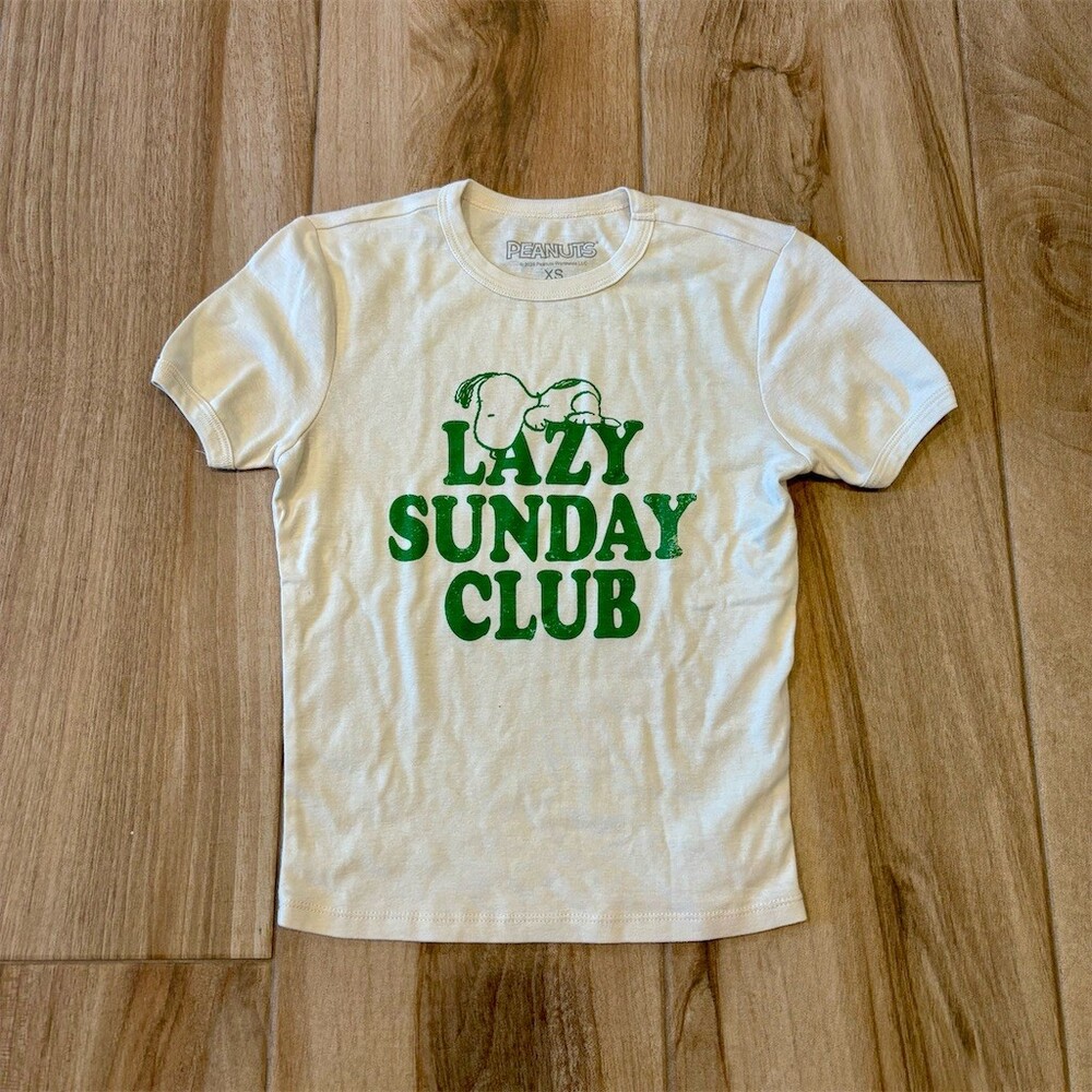 Peanuts Snoopy Lazy Sunday Club Graphic T-Shirt XS Beige Crew Neck